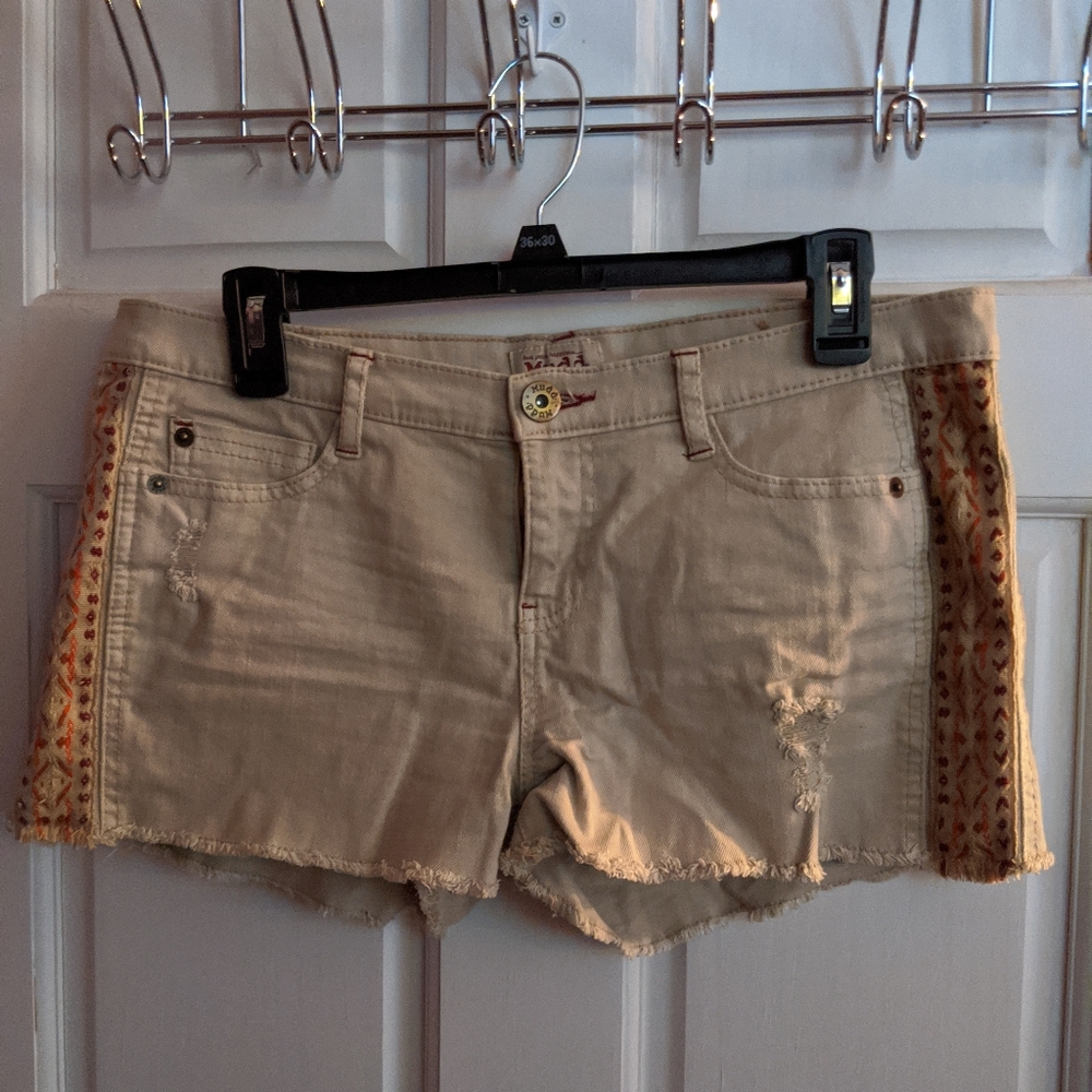 Khaki shorts